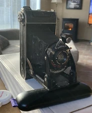Vintage Voigtlander With Case  Not Tested