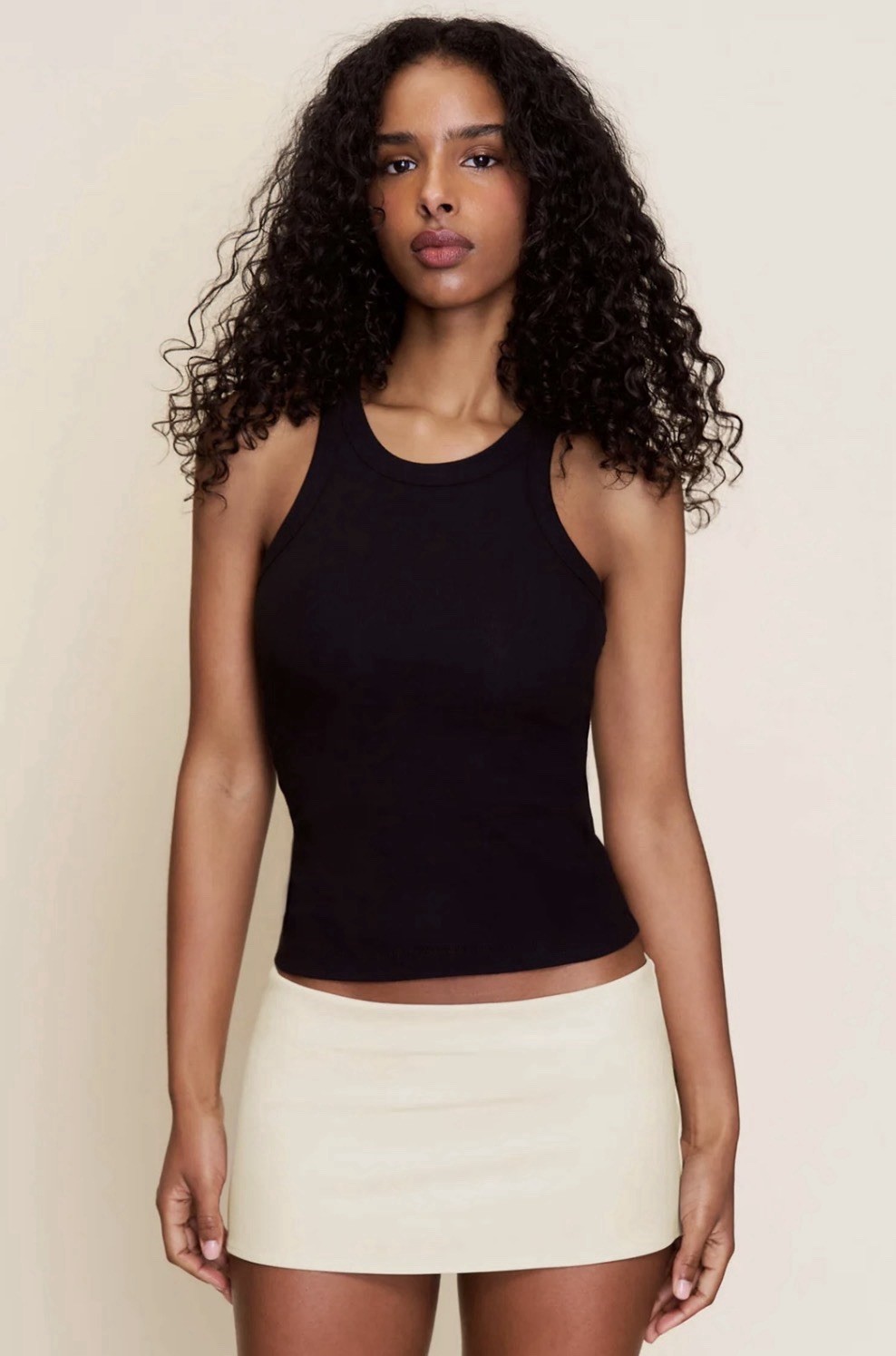 Guzio Micro Mini Stretch Skirt Cream Woman’s Size Small New with Tags