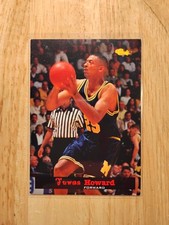 1994-95 Classic Juwan Howard #5 (RC) - Michigan Wolverines