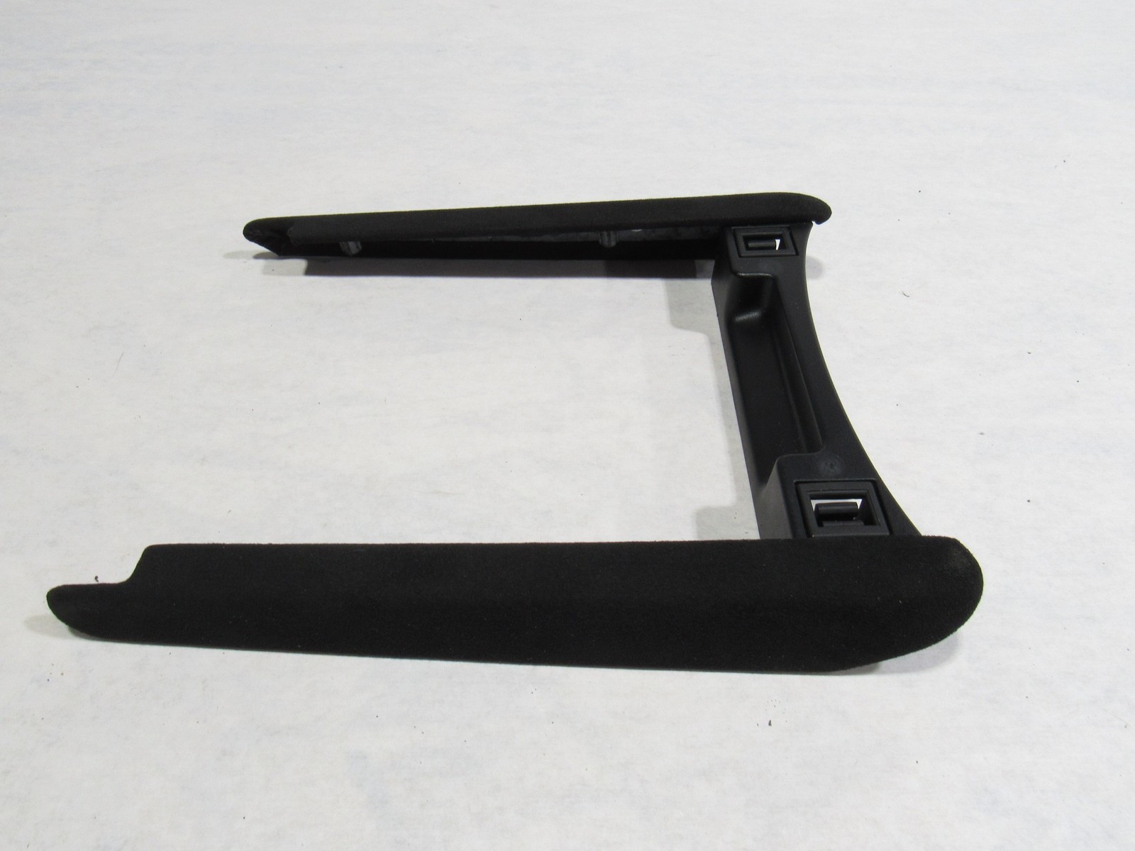 18-21 Aston Martin Vantage 2019 Center Console Trim Panel Bracket Mount Cover;:O