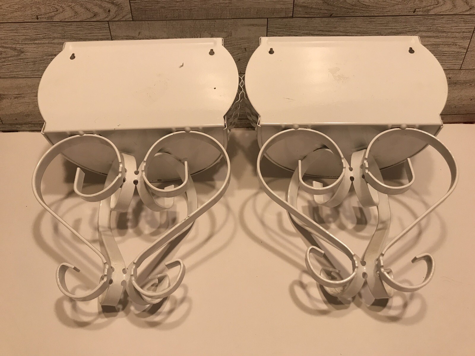2 Vintage Homco Chic Shabby White Metal Wall Pocket Planter Sconces