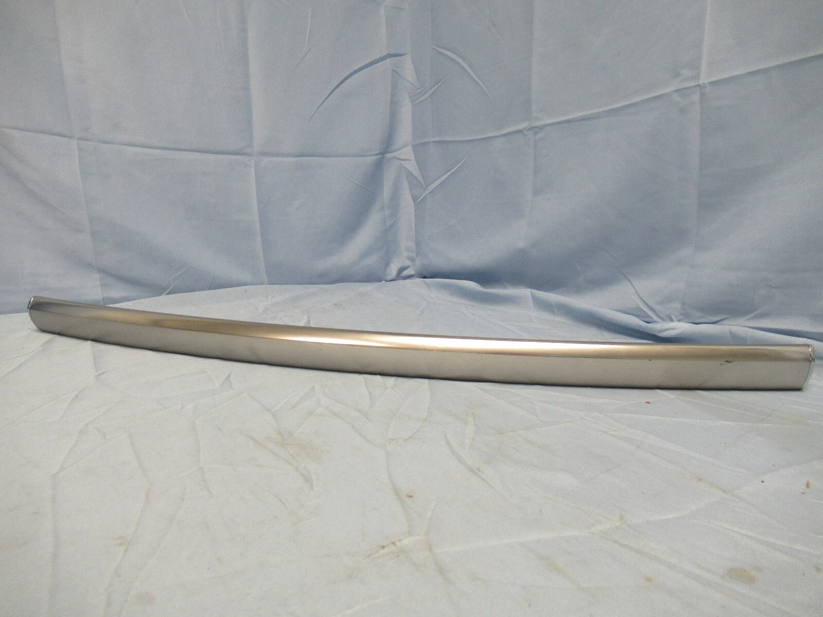 Frigidaire 30" Built-In Microwave Door Handle 5304531645 *scratches (Lot #123)