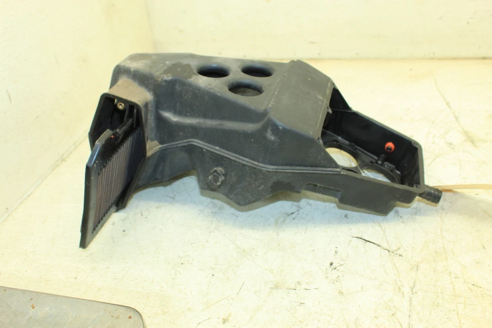 07 VICTORY VEGAS POLARIS 8 BALL OEM AIRBOX AIR INTAKE FILTER BOX C11 Foto 2 de 4