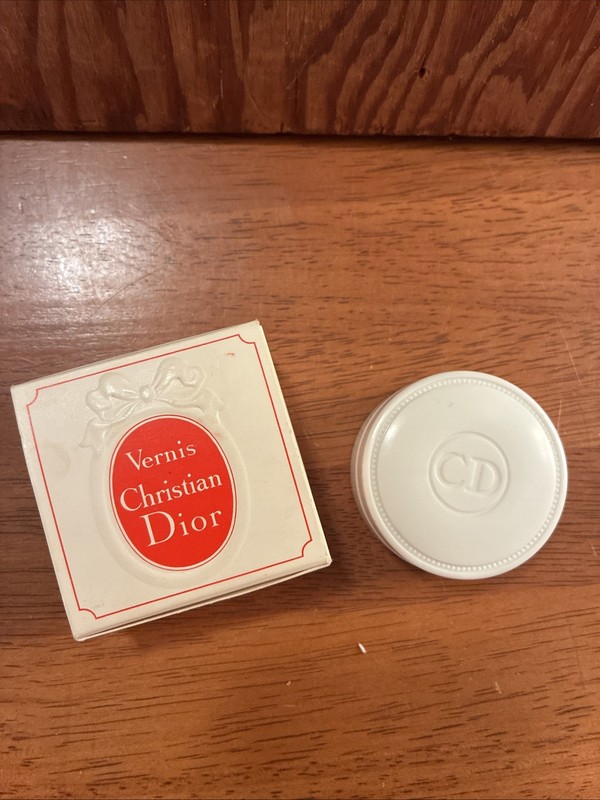 VTG Christian Dior Crème Abricot Nail Treatment 