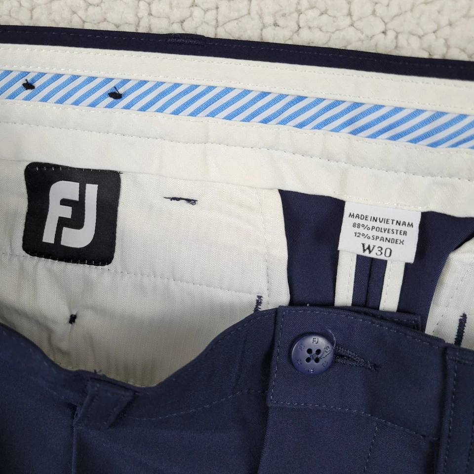 Shorts de golfe FootJoy masculino tamanho 30 azul marinho desempenho plissado FJ - Imagem 4 de 4