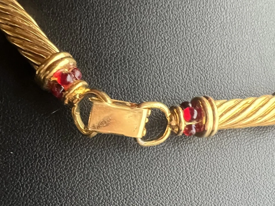 Collar Ivana Oro Piedra Roja ¡Excelente Estado! High End Foto 2 de 4