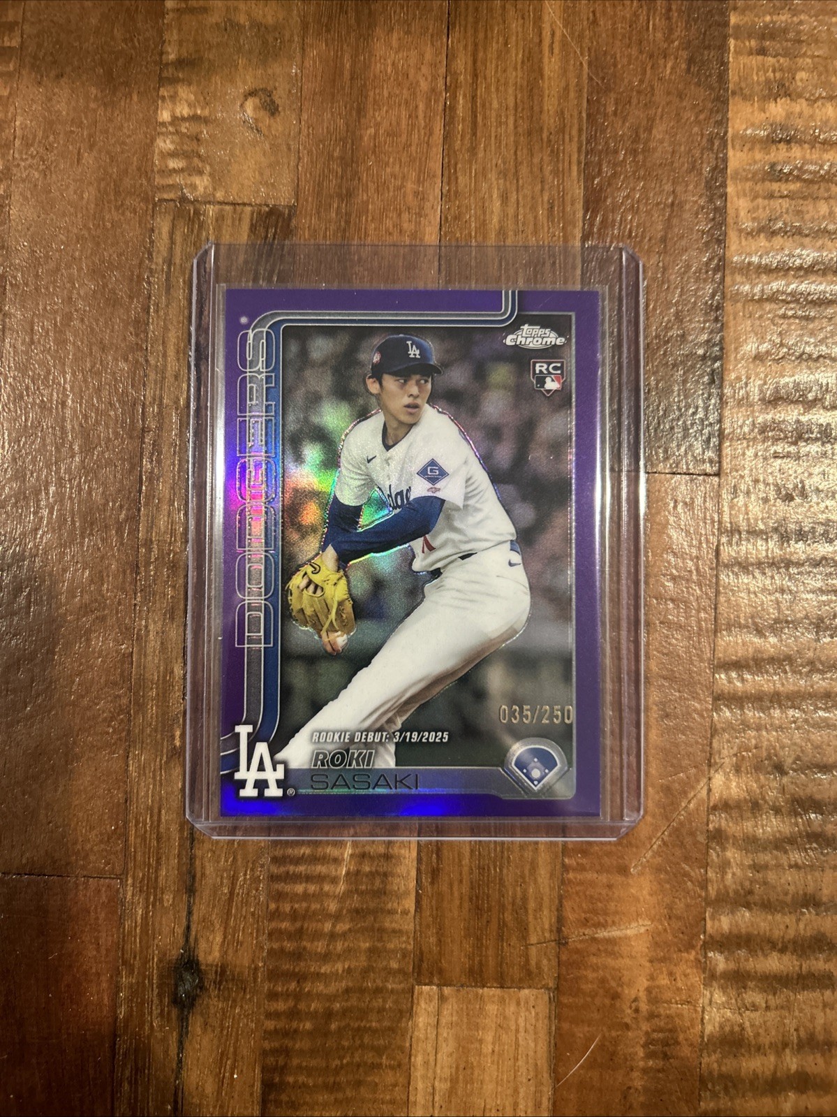 2025 Topps Chrome Update - Roki Sasaki Purple Refractor /250 (RC) USC73