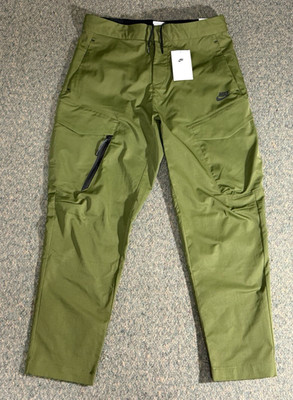 Nike Sportswear Tech Essentials Woven Utility Cargo Pants Men's 32 Green DH3866