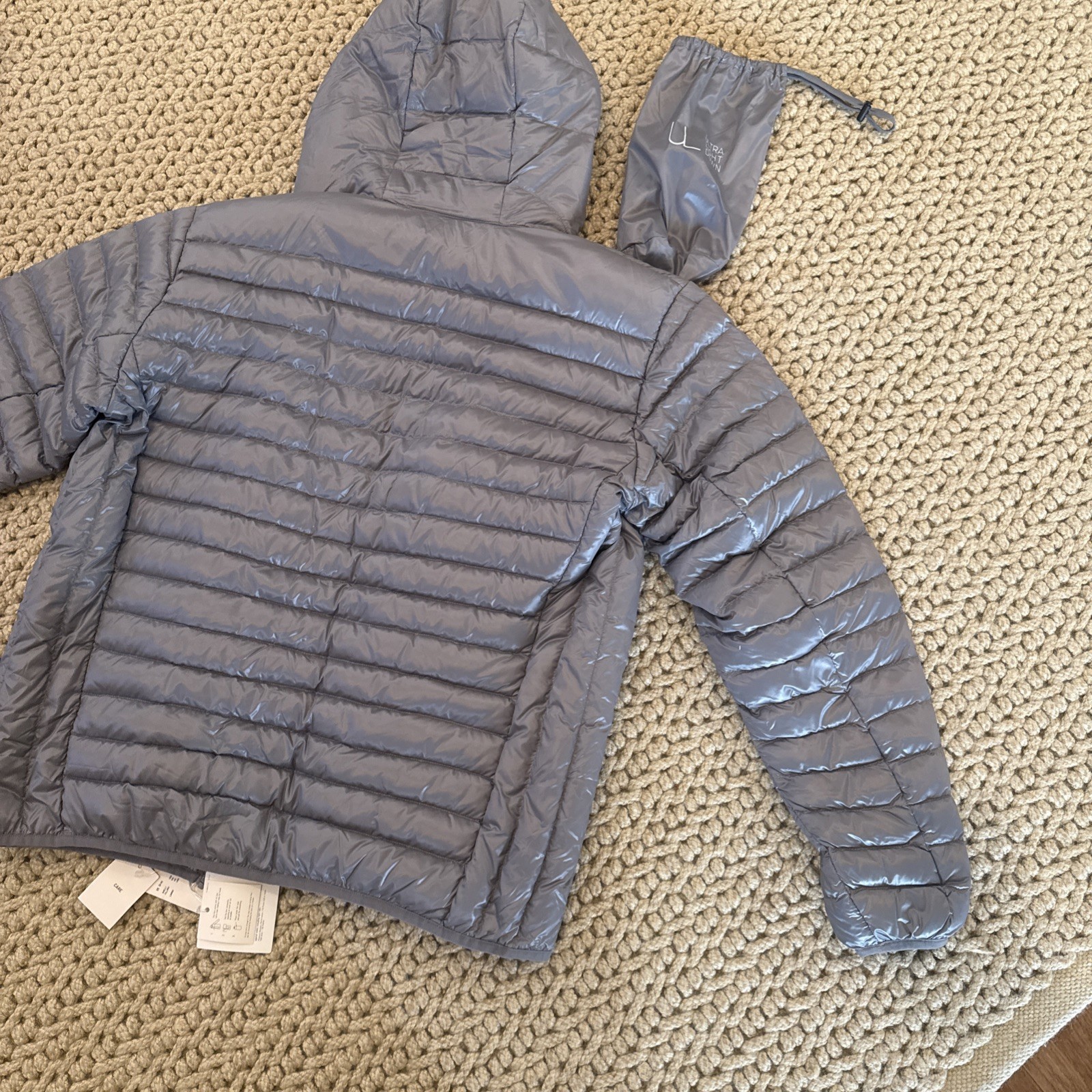 NEW NWT Uniqlo Puffer Jacket Mens Silver Gray Full Zip Ultra Light Down - Size M thumbnail 13