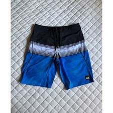 VTG Y2K QUIKSILVER Blue White Black Board Shorts Sz 28 Beach Surf California