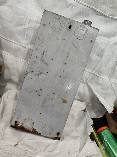 200 Amp Meter box plus fuses. - VIntage box has some wear marks Sells in used co - Picture 12 of 12