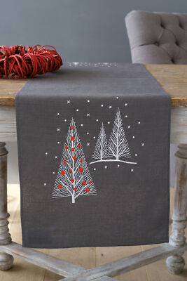 Vervaco Stickerei Kit: Runner: Weihnachtsb�ume