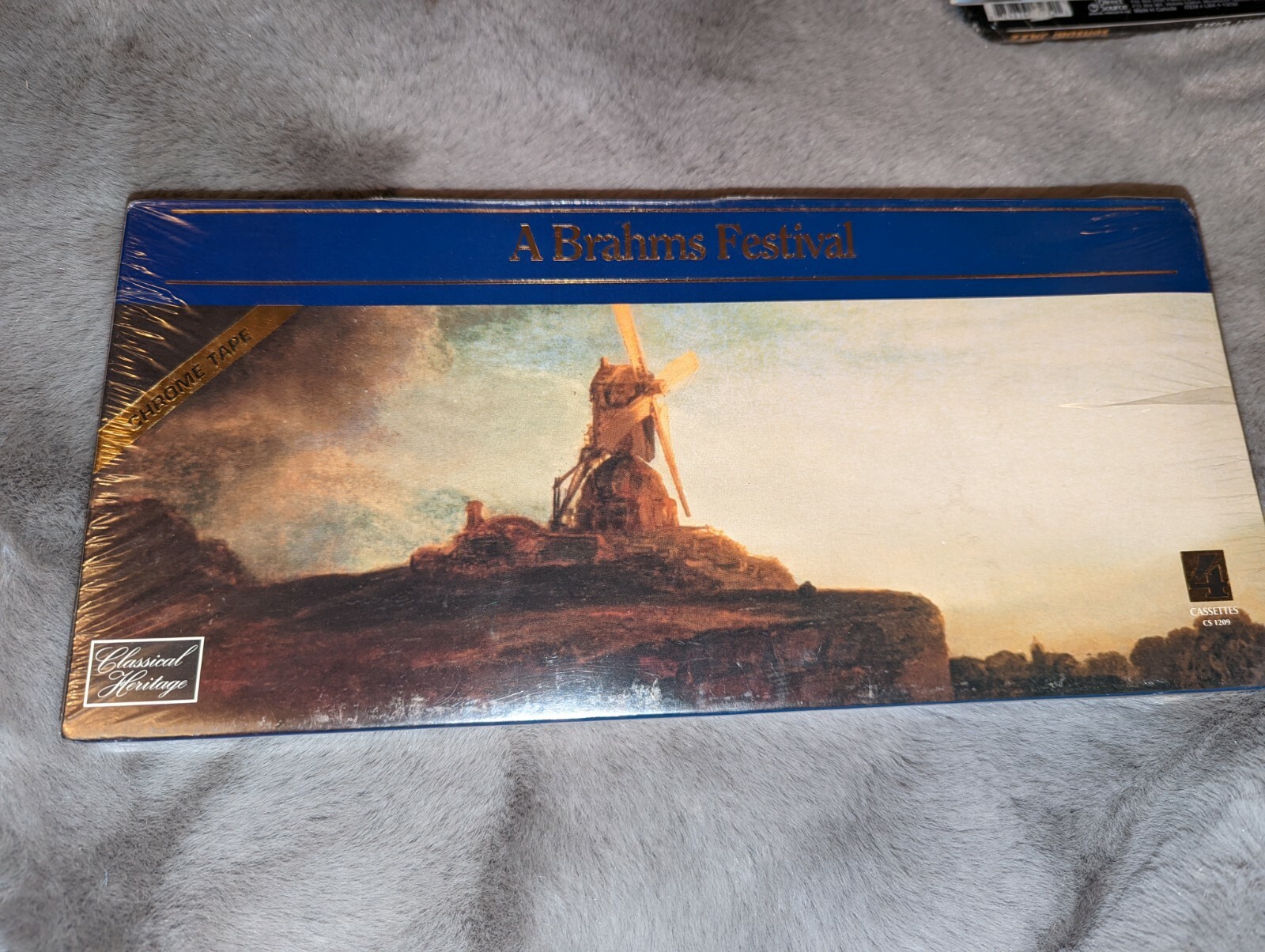 Picture 1 of 5
