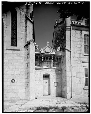 7. ANOTHER ENTRANCE - Ursuline Academy, Chapel, 300 Augusta Street, San
