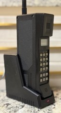 Vintage CT-300 Radio Shack Cellphone Black W/Charger Powers On & Buttons