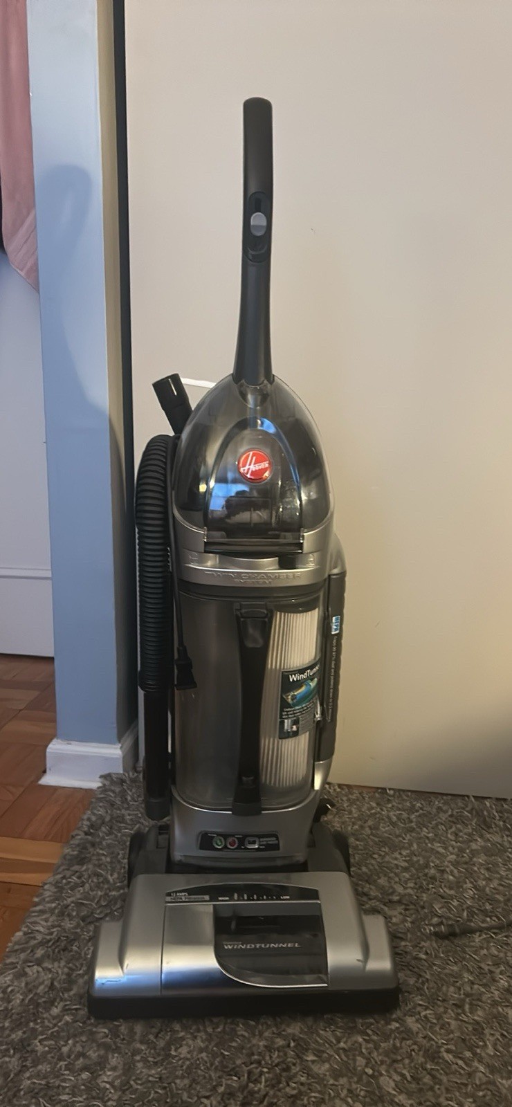 Hoover WindTunnel HEPA Upright Vacuum – Works Great – All Attachments Included”