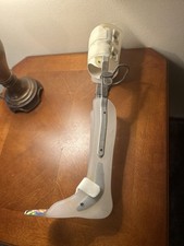 Pediatric KAFO Leg Brace Orthosis, Bail Lock Knee Joint Custom AFO/KAFO Child Sz