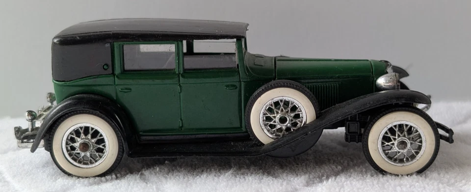 Vintage Solido #55 Cord L29 Touring Car 1929 Green & Black White Wall Tires 1:43 - Image 2 of 4