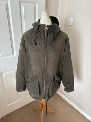 Herren Wachsjacke Salbeigrün Barbour Re-Engineered Endurance Größe Medium