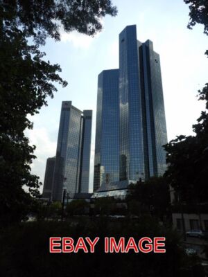 PHOTO  FRANKFURT DEUTSCHE BANK TWIN TOWERS  DESIGNED BY WALTER HANIG  HEINZ SCHE
