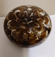 Maude And Bob St Clair, Brown And White With Air Bubbles Paperweight 1980