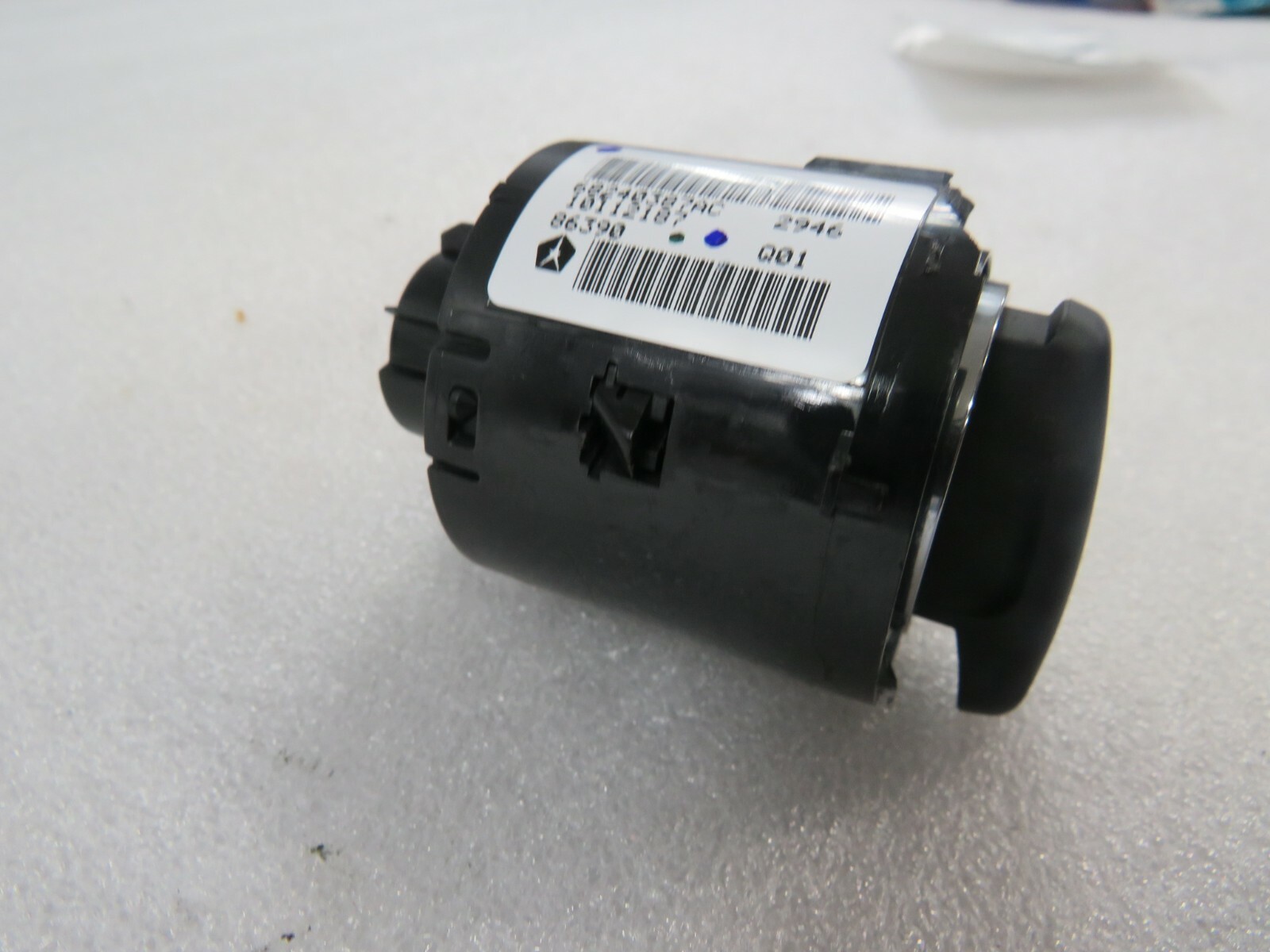 Maserati Levante, Headlamp / Headlight Switch, Used, Dmg, P/N 675000617