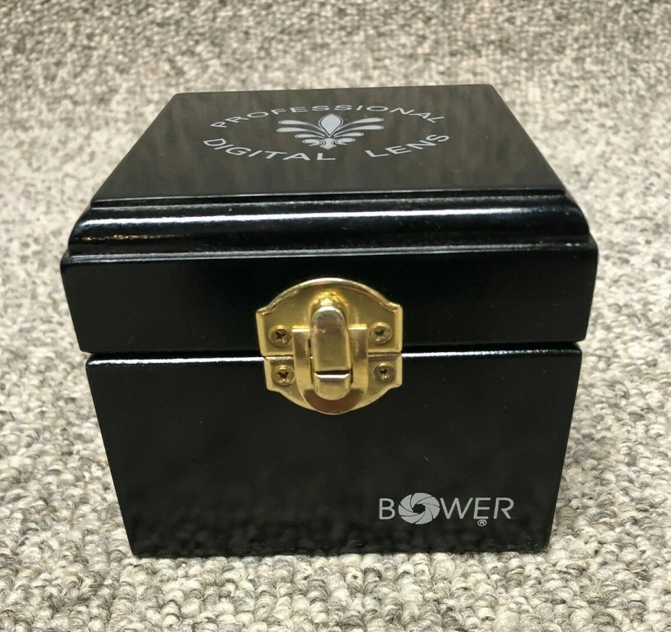 Bower 37mm 0.38x Wide Angle Lens Plus Macro Lens - Image 3 of 4