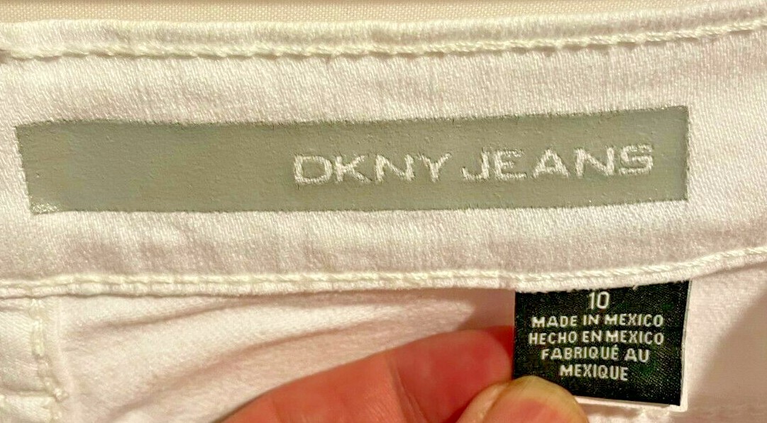 DKNY Soho Boyfriend White Denim Jeans Size 10 Flat Fr… Gem