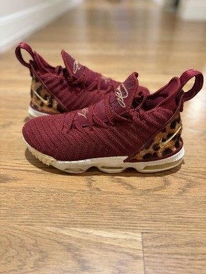 Nike Lebron 16 King Kids High Top Sneakers Burgundy Gold Leopard Print Sz 4