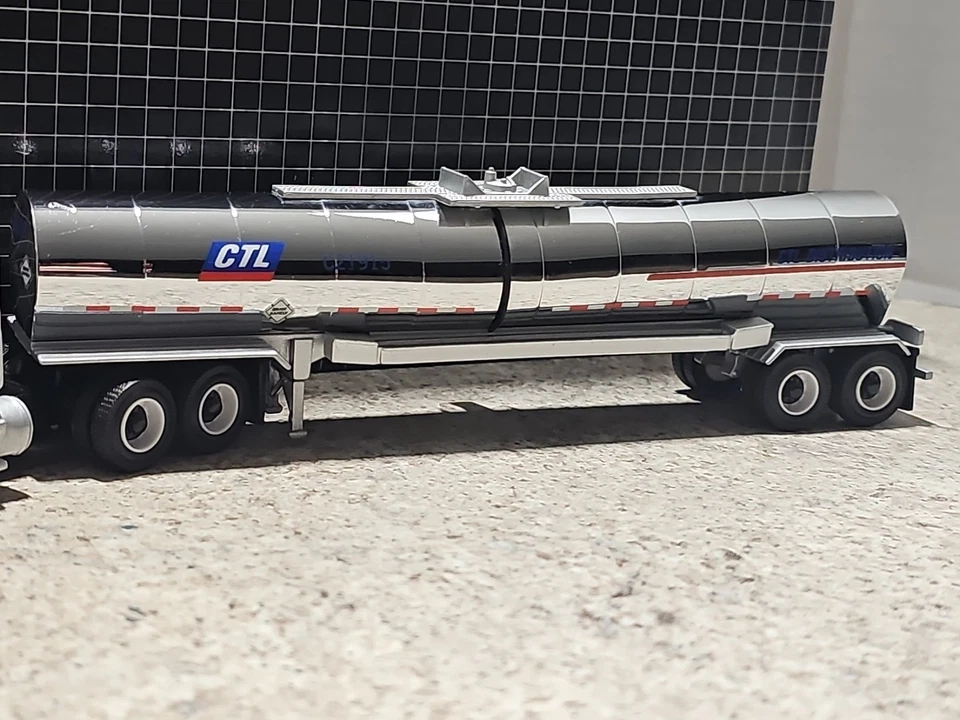 Литой комбинированный грузовик/прицеп PEM Mack CTL Distribution масштаб 1:64  - Изображение 3 из 4