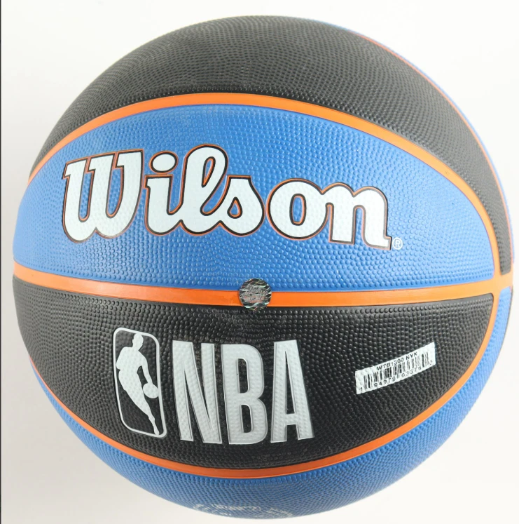 Baloncesto Wilson con logotipo firmado por Larry Johnson & Latrell Sprewell (AWM) Foto 2 de 2
