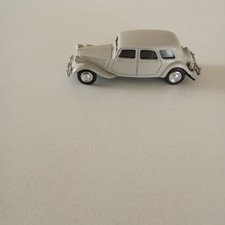 Norev 1/58 Citroën Traction 15 Six