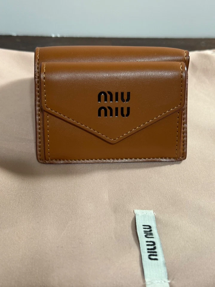 Miu Min Napa Imitación Cuero Tarjeta Cartera Color Caramelo  Foto 4 de 4