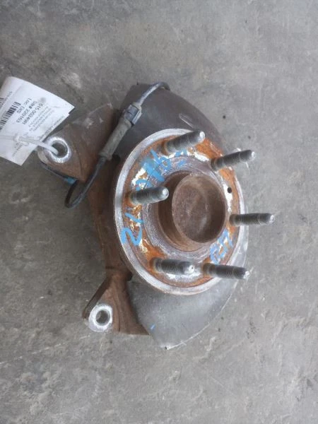 Passenger Right Front Spindle/Knuckle 09-14 Chevrolet Express 1500 VAN 25840782 - Image 2 of 4