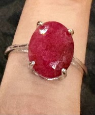 Natural Ruby solitaire ring, oval faceted set in 925 silver. 4 carat. size 6.5