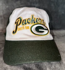 WOMENS GREEN BAY PACKERS SPARKLE HAT CAP NFL TEAM APPAREL (Small Stain See Pics)