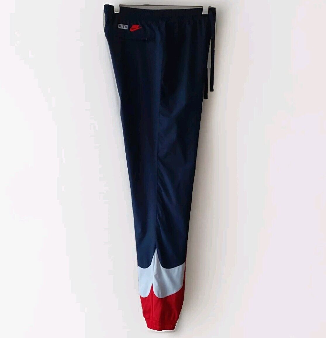 RARE NIKE x KITH Big Swoosh Pants Authentic Jogger FW17 - XS RARE NIKE x KITH Big Swoosh Pants Authentic Jogger FW17 - XS