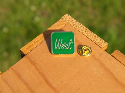 Weril Green Enamel & Gold Tone Metal Lapel Pin Pinback Musical Instruments