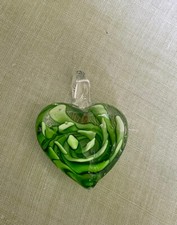 Handcrafted Green Heart Art Glass Pendant BON5-44