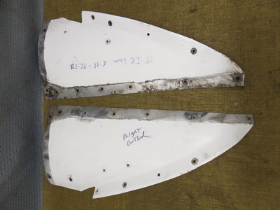 Beechcraft E55 Baron Aft Niedrig Wasserfall Verkleidung Paar