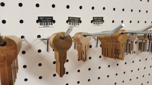 B02. Replacement keys for Husky tool box. Key code B02, Home Depot toolboxes. - Picture 2 of 5