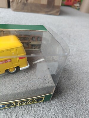 Corgi 1/43 Volkswagen T1 Combi Van Bosch 96960 Diecast Scale Model Car