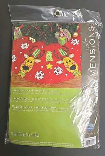 Dimensions Reindeer Joy Tree Skirt Felt Applique Kit 42" Christmas Easy Sewing - Picture 1 of 3