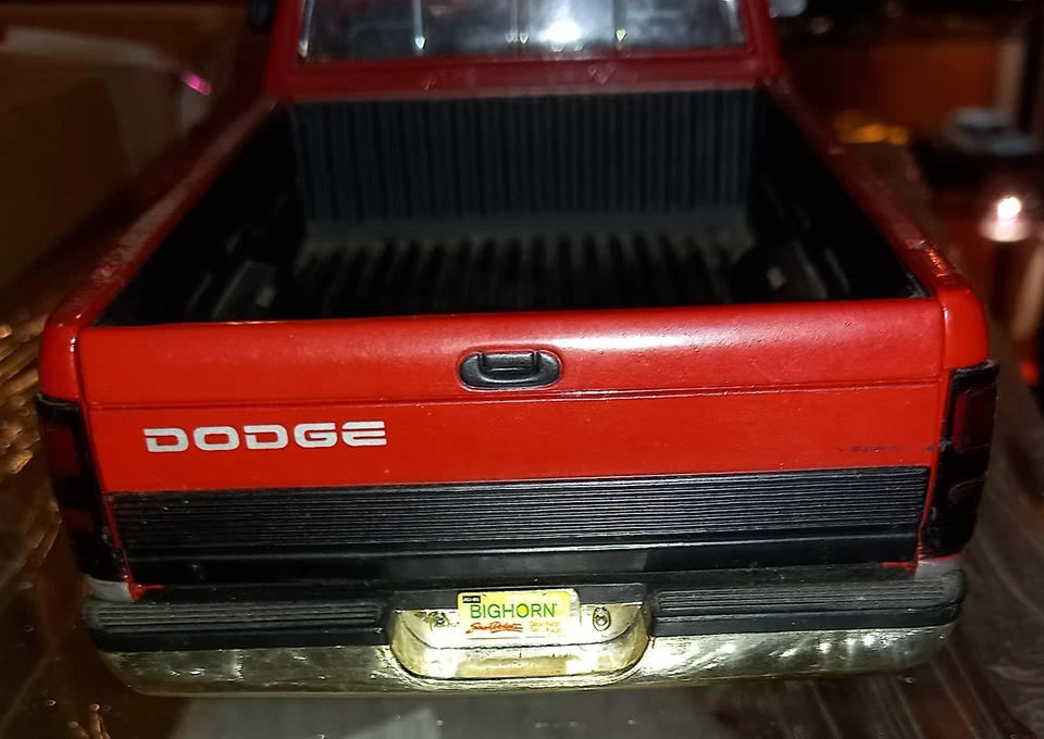 1:18 Ertl  Pick-up  Dodge Ram 2500 SLT - Immagine 3 di 4