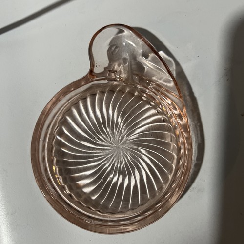 Federal DIANA PINK* 4 1/4” ROUND ASHTRAY - Picture 4 of 4