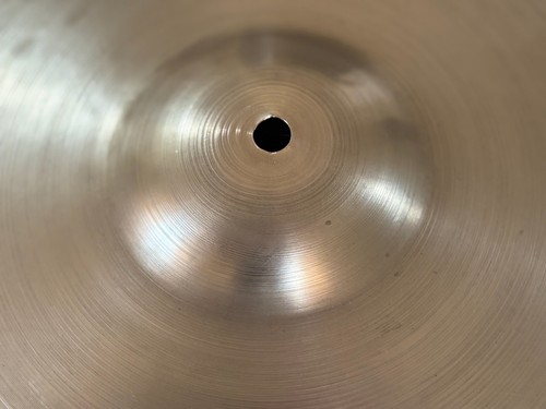 Vintage Zildjian 12-1/4" Splash Cymbal ( 418 grams ) - Picture 3 of 9