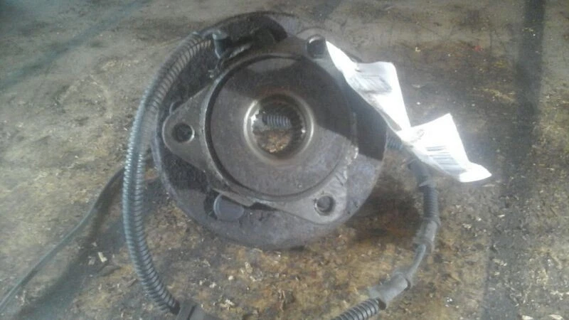 Buje delantero Ford Explorer 02-05 4 puertas sin Sport Trac Foto 3 de 4