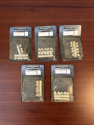 Warhammer 40k - Space Wolves - Ragnars Great Company shoulder pads (metal) -OOP