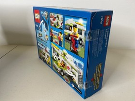 Lego City Camper 7639 opened box/pre owned