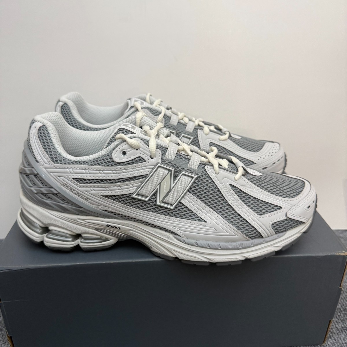 ニューバランス1906Rシルバー New Balance 1906R Grey Matter Silver Metallic U1906RSB Mens Size